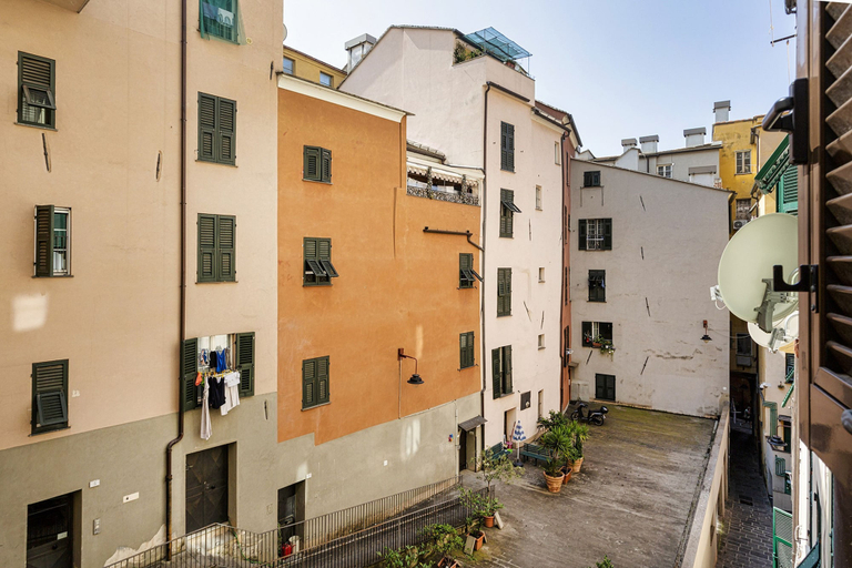 Room 4, Colour and Comfort in the City Centre, Genova