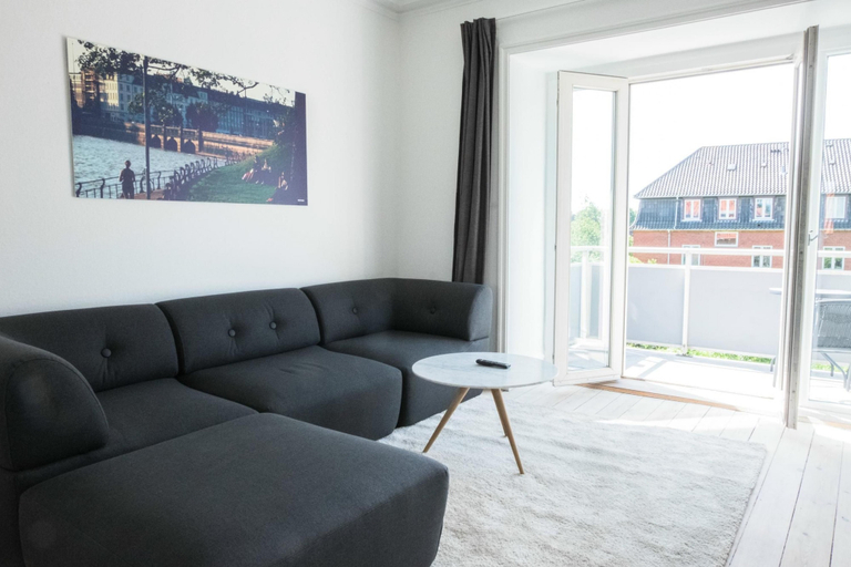 Room 3, Nice 2-bed in Hellerup w Balcony, Gentofte