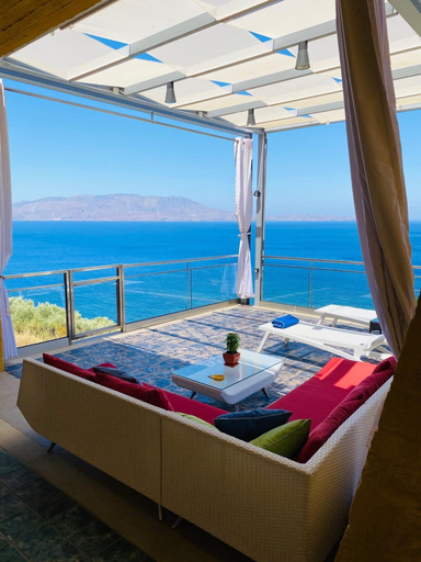 Room 5, Athina Epavlis - Ethereal Charm of Blue Horizons, Crete