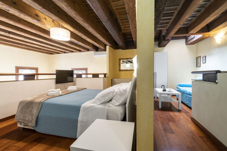 Room 2, Doge Palace 4 by Wonderful Italy, Venezia