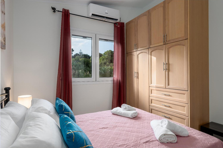 Room 4, Villa Aggiolina in Spartia, Ionian Islands