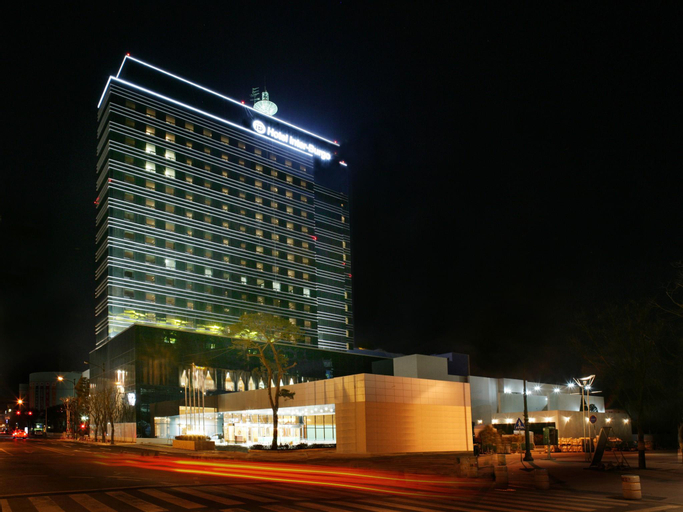 Inter-Burgo EXCO Hotel, Buk