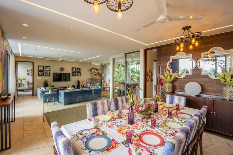 Room 3, Avior by Hireavilla - 4BR w Infinity Pool in Parra, North Goa