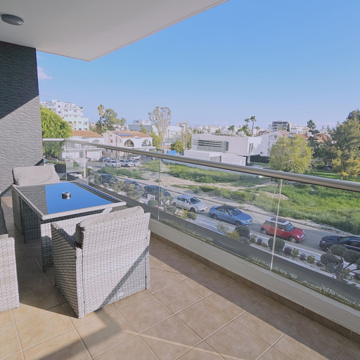 Room 3, 118 LCA - Stay White Petals Apartment, Larnaca