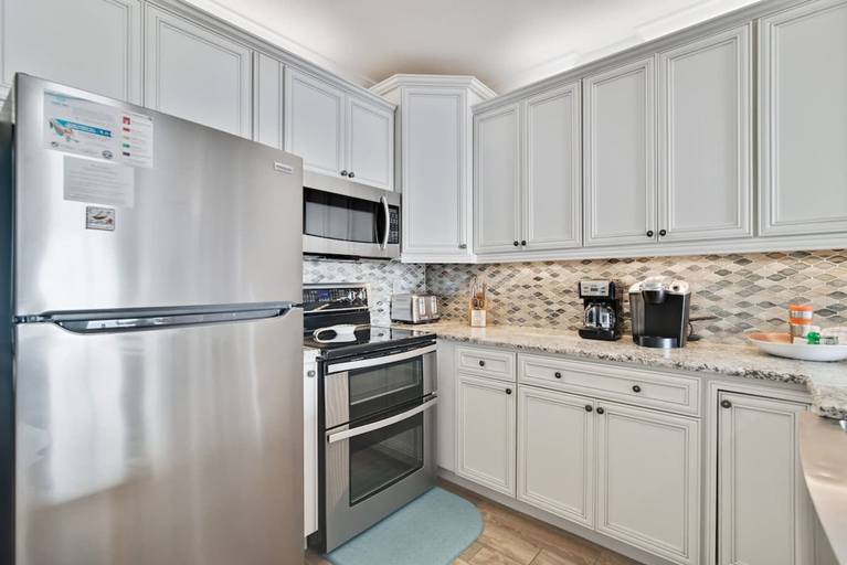 Room 2, Shoalwater 705 Gulf-front A Amenities 7th Floor, Baldwin