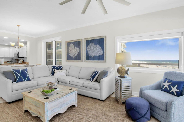 Room 4, The Enclave 401 4th Floor Corner-unit Beachfront, Baldwin