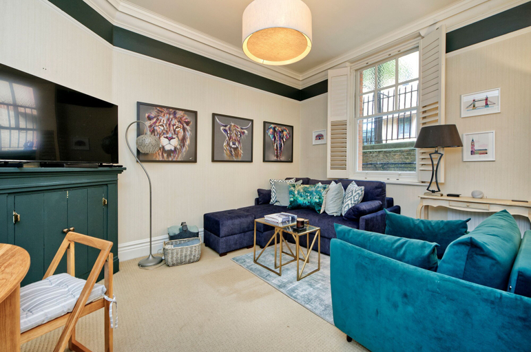Others 5, Westminster Retreat by Underthedoormat, London