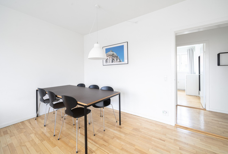 Room 5, Nice 2-bed in Frederiksberg, Frederiksberg