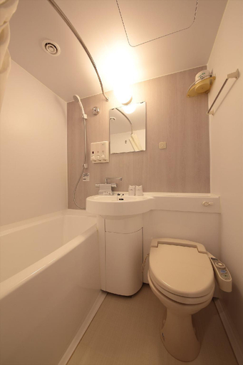 Bathroom 4