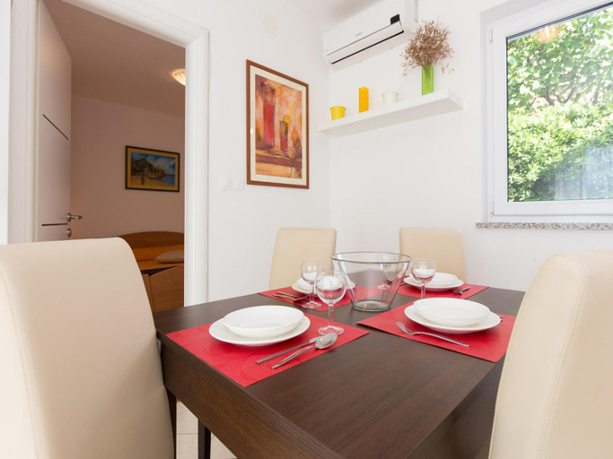 Facilities 2, Apartments Josip, Dobrinj