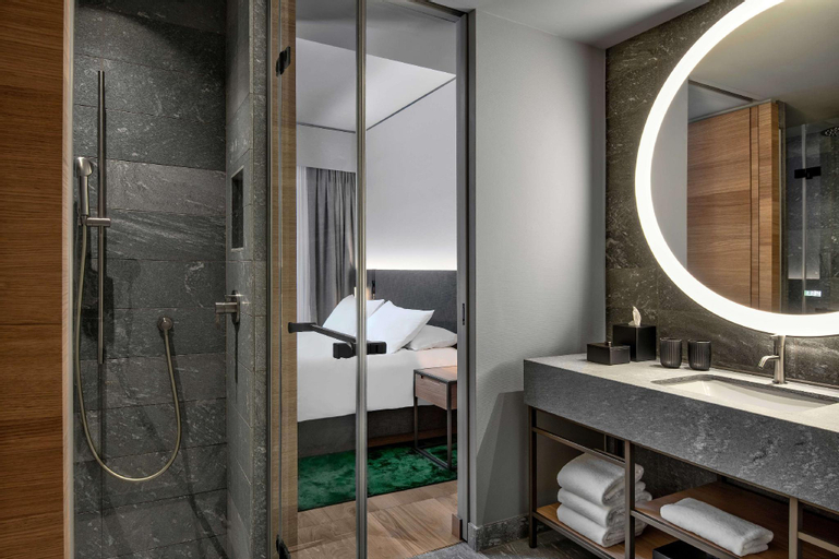 Bathroom 9