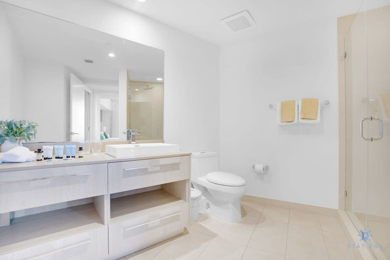 Others 5, Upper Level Penthouse Amazing Views Beach Intracoastal, Broward