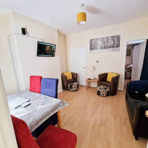 Room 2, Stay Norwich Apartments Cathedral Quarter, Norfolk