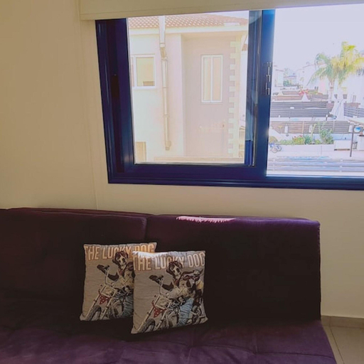 Room 2, 20 ATR -trinity 2 Apartment