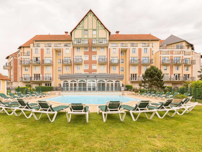 Pool 5, Residence Port Guillaume, Dives sur Mer, Calvados
