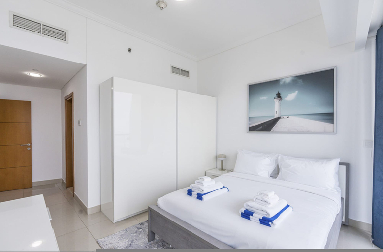 Room 4, Luxury at Ocean Heights Views Dubai Marina 4 Beds Sleeps 8, Dubai