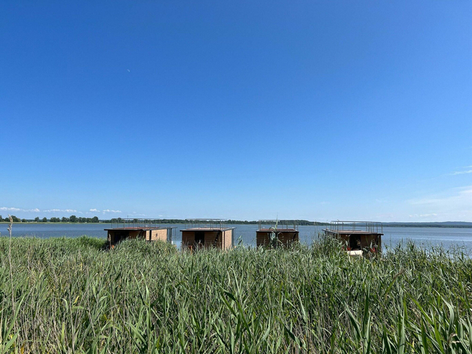 Exterior 2, Houseboat by Lake Jamno With Rooftop Terrace, Koszalin