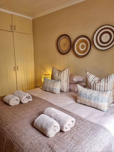 Bedroom 3, Luxurious Sea Point Apartment, City of Cape Town