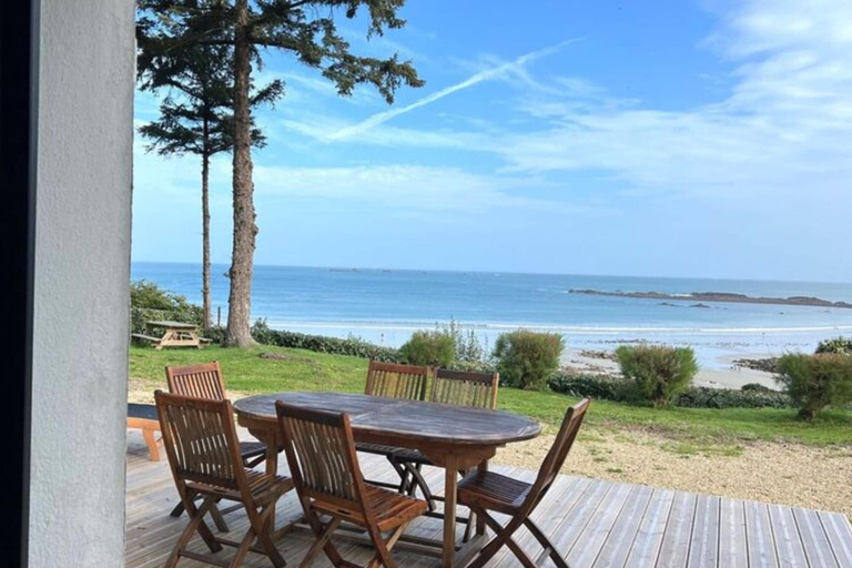 Dining 5, Breton Holiday Home With sea View, Plougasnou, Finistère