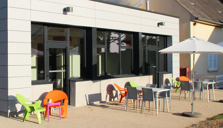 Bar/lounge 4, Apartment in Amboise with Terrace, Indre-et-Loire