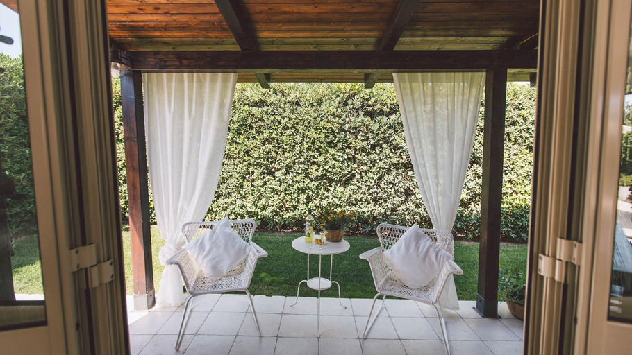 Bedroom, VILLA FERRADINA 4&2, Emma Villas, Ragusa