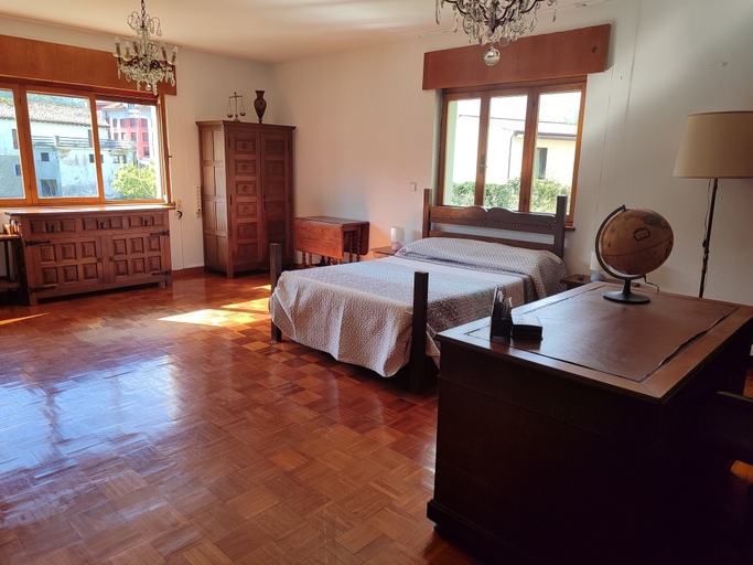 Room 2, Charming 6-bed Chalet in Llanes, Asturias