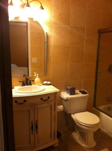 Bathroom, Spanish Villa Inn, Napa