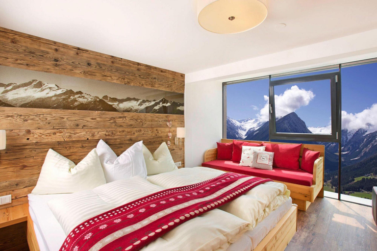 Bedroom, Apartment in Hohe Tauern with Mountain Views, Zell am See