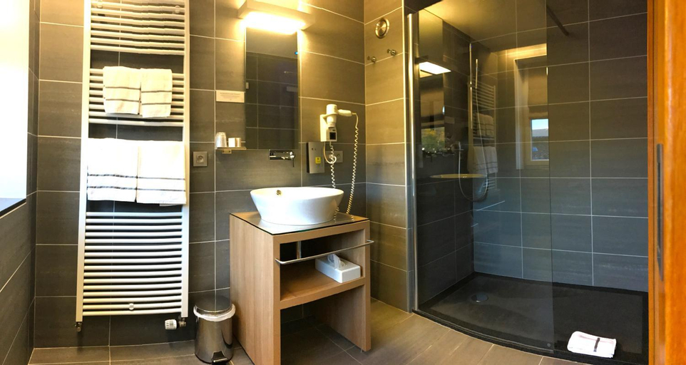 Bedroom 3, Hotel-Restaurant L'Auberge, Liège