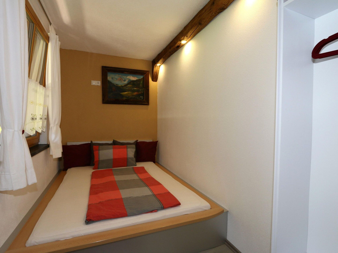Bedroom 3, Apartment in Fugen near Spieljochbahn, Schwaz