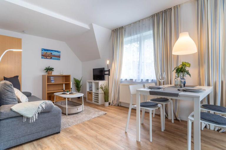 Dining 5, Ferienwohnung mit Terrasse in St. Peter-ording, Nordfriesland