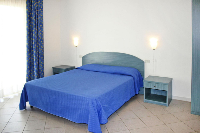 Room 2, Villa in Cecina Mare Near Sandy Beach, Livorno
