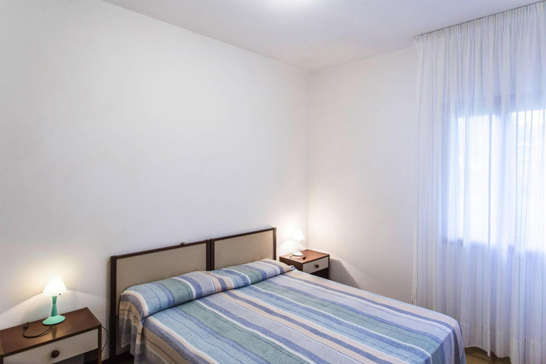 Room 4, Apartment in Italy Near Sandy Beach, Venezia