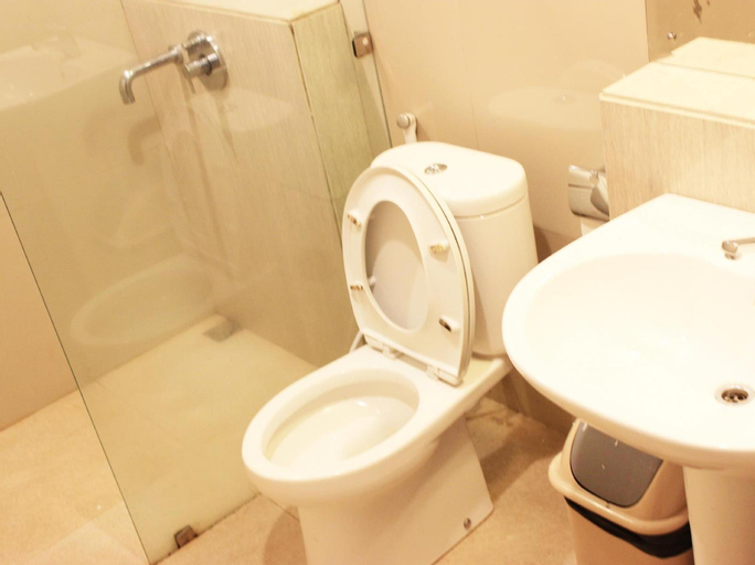 Bathroom 22