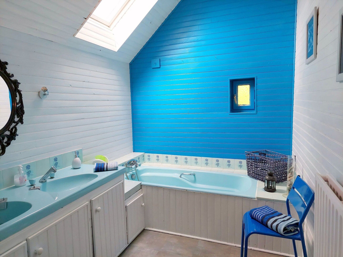Bathroom 5, Breton Granite Stone House Near the sea, Finistère