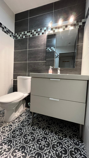 Bathroom 3, Villa Liberte, Val-de-Marne