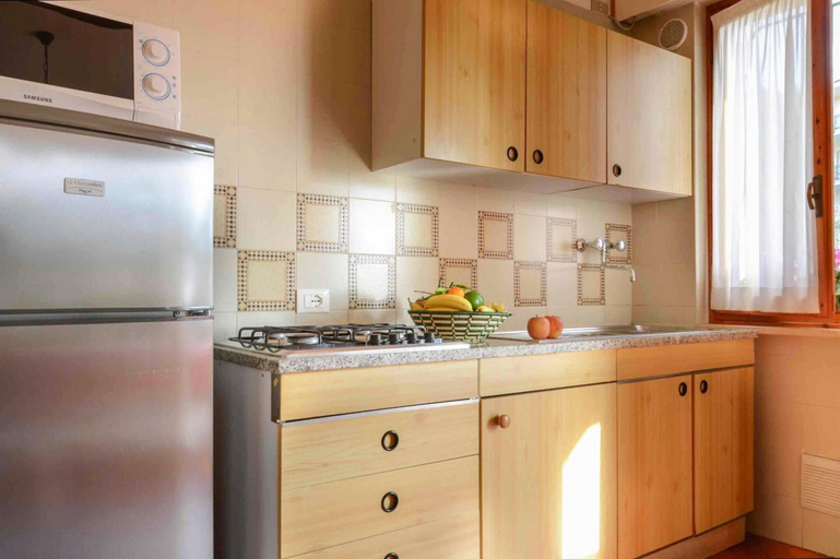 Others 5, Apartment in Pietra Ligure, Savona