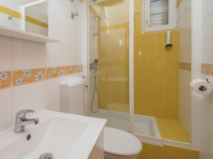 Bathroom 3, Apartments Antonio - Studio with Balcony 2, Tučepi