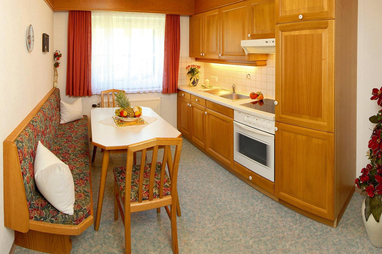 Others 5, Apartment in Ischgl for winter sports enthusiasts, Landeck