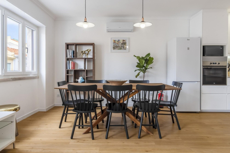 Room 2, LV Premier Amoreiras AM3 Modern Space AC Lift, Lisbon