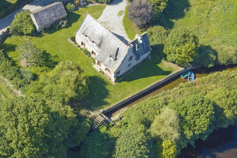 Exterior & Views 2, Mill in Brittany by River Aulne With Kayaks, Finistère