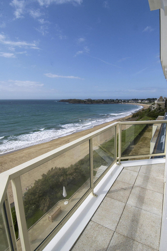 Others 4, Nice Apartment With a sea View, Ille-et-Vilaine