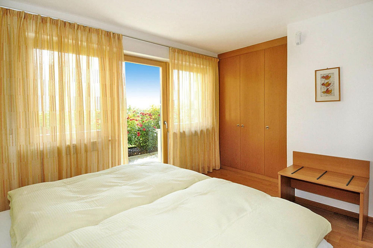 Room 4, Apartment in Schlanders Near Stelvio Park, Bolzano