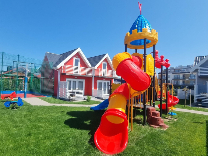 Pool 5, Single-story Holiday Homes, Pool, Playground, Koszalin