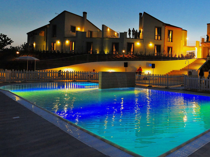 Exterior 2, Apartment in Pedaso With Sea View & Pool, Fermo