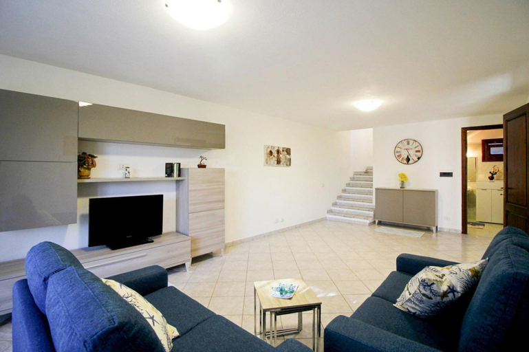 Living area, Apartment in Costa Rei With Garden, Cagliari