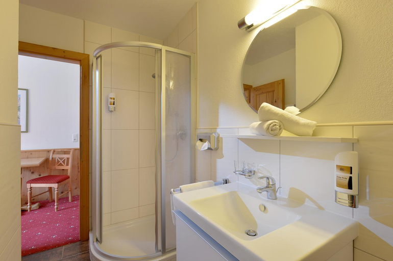 Bathroom 3, Hotel Alpenhof, Kitzbühel