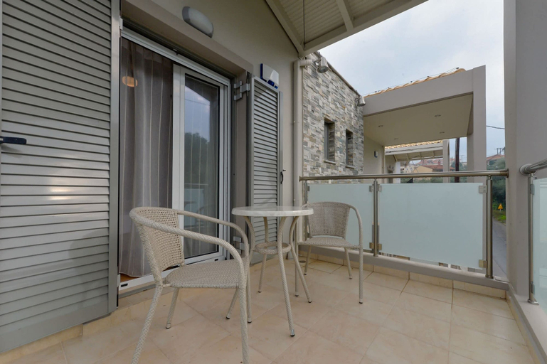 Room 5, Avia Blue Maisonette - Steps From the Sea, Peloponnese