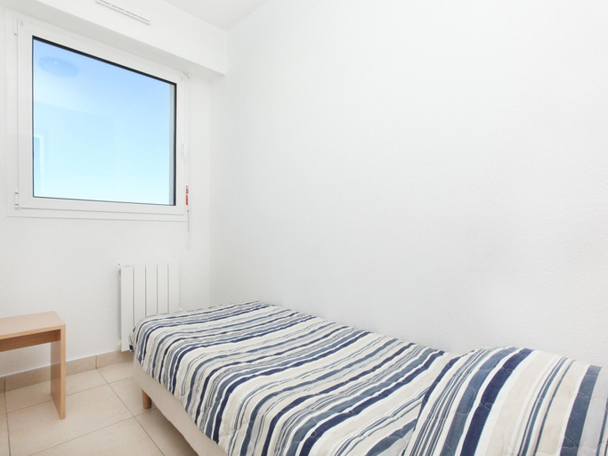Room 4, Residence Arcachon, Arcachon, Apartment for 4 Persons, Gironde