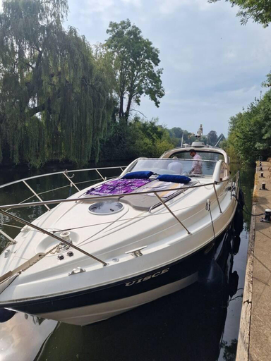 Property grounds 3, Romantic 3beds Yacht Escape on Thames, Windsor and Maidenhead
